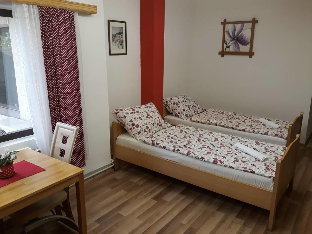 Apartments Emir Tuzla Esterno foto